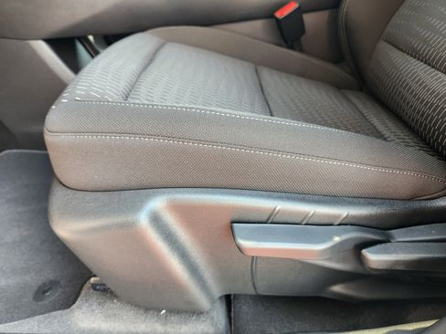 New 2026 Chevrolet Equinox LT w/ Midnight Edition image 18