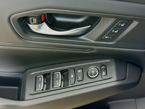 Certified 2024 Honda Accord EX-L image 19