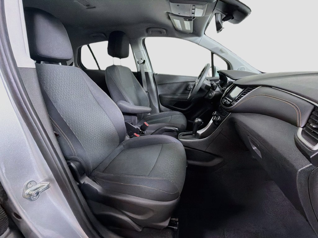 Used 2020 Chevrolet Trax LS w/ Tint and Cruise Package FWD image 26