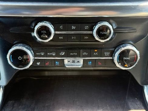 Used 2022 Ford F150 Lariat w/ Equipment Group 502A High AWD/4WD image 27