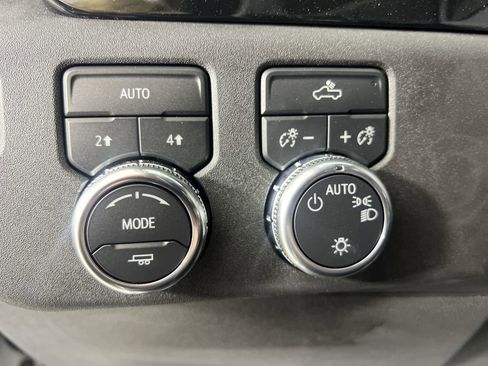 Used 2023 GMC Sierra 1500 SLE AWD/4WD image 27