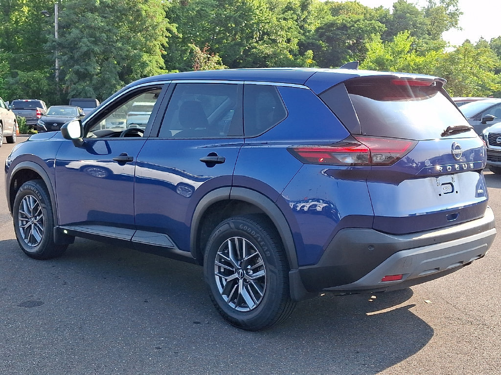 Used 2023 Nissan Rogue S AWD/4WD image 4