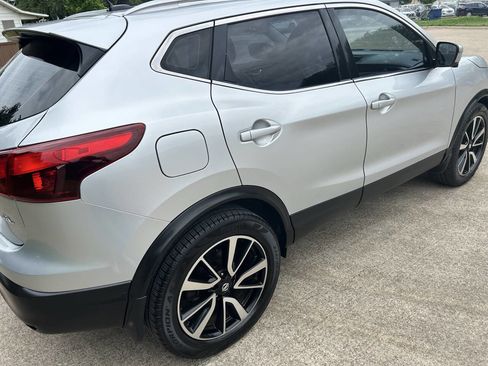 Used 2017 Nissan Rogue Sport SL FWD image 7