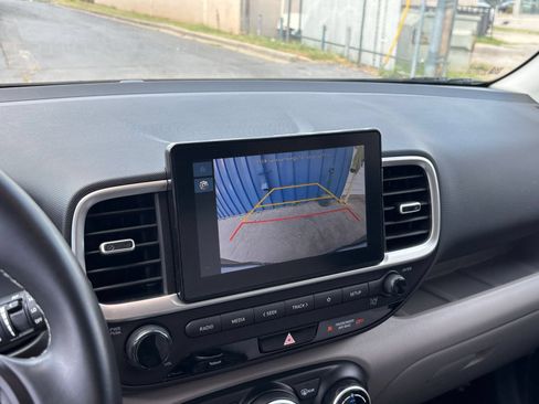Used 2026 Hyundai Venue SEL FWD image 18