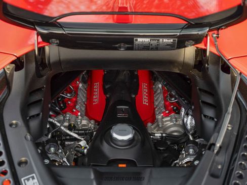 Used 2025 Ferrari SF90 Spider image 23