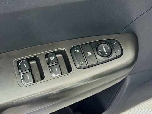 Used 2017 Kia Sportage LX image 23