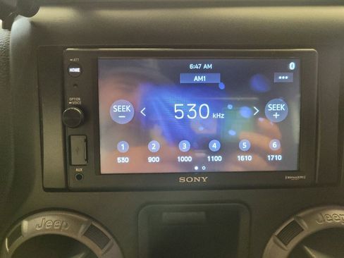 Used 2015 Jeep Wrangler Unlimited Sport AWD/4WD image 25