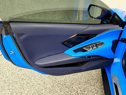 Used 2023 Chevrolet Corvette Stingray Premium Conv w/ Z51 Performance Package RWD image 11