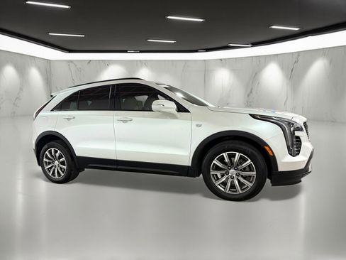 Used 2020 Cadillac XT4 Sport image 7
