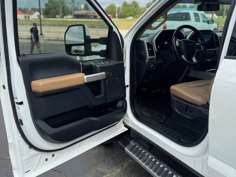 Used 2022 Ford F350 Lariat w/ Lariat Ultimate Package image 12
