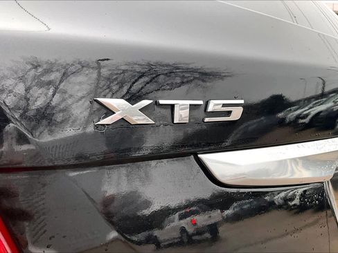 Used 2019 Cadillac XT5 Luxury image 30
