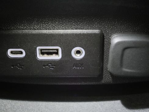 Used 2023 Chevrolet Malibu LT FWD image 20