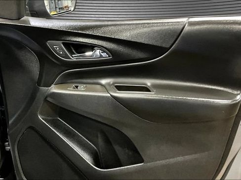 Used 2023 Chevrolet Equinox LT FWD image 26