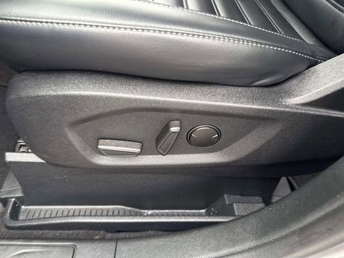 Used 2024 Ford Edge SEL image 24