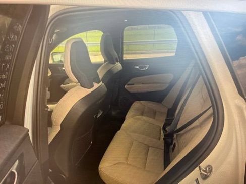 Used 2026 Volvo XC60 B5 Plus AWD/4WD image 5