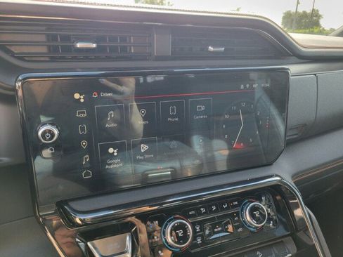 Used 2024 GMC Sierra 1500 AT4 w/ Technology Package image 21