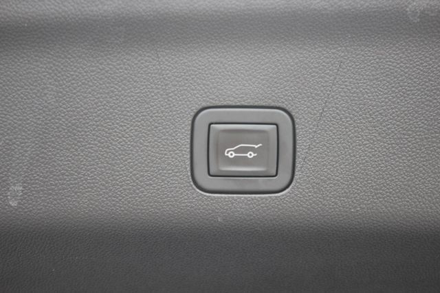Used 2025 Chevrolet Tahoe High Country w/ Sun And Tow Package AWD/4WD image 31