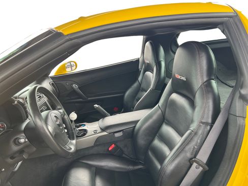 Used 2007 Chevrolet Corvette Z06 w/ Preferred Equipment Group image 10