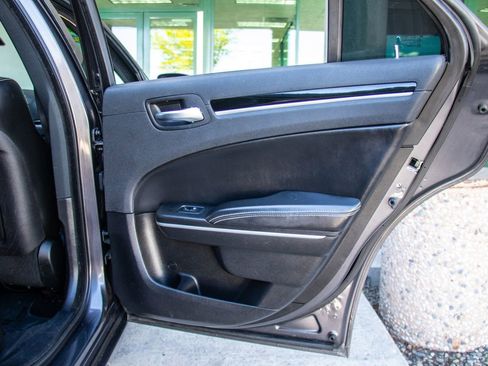 Used 2019 Chrysler 300 S AWD/4WD image 24