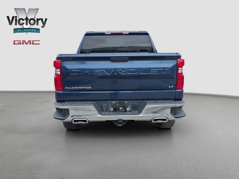 Used 2021 Chevrolet Silverado 1500 LT AWD/4WD image 16
