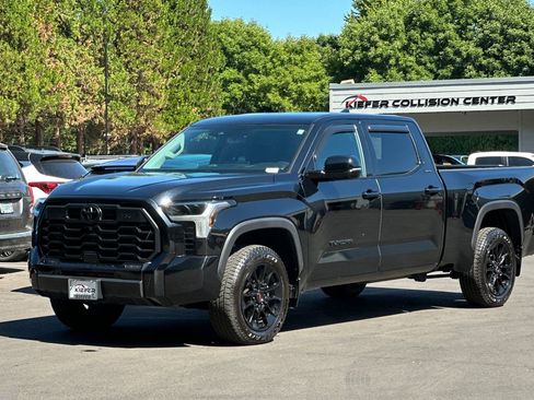 Used 2024 Toyota Tundra Limited w/ TRD Off-Road Package AWD/4WD image 8