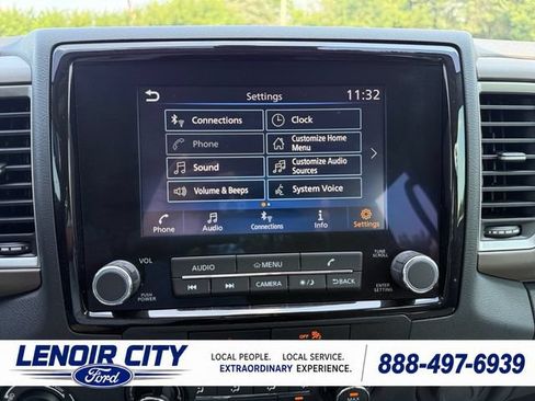 Used 2022 Nissan Frontier SV AWD/4WD image 25