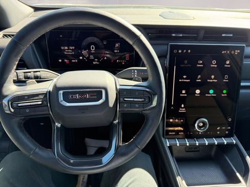 Used 2026 GMC Terrain AT4 image 10