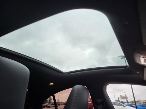 Used 2023 Mercedes-Benz CLA 250 image 9