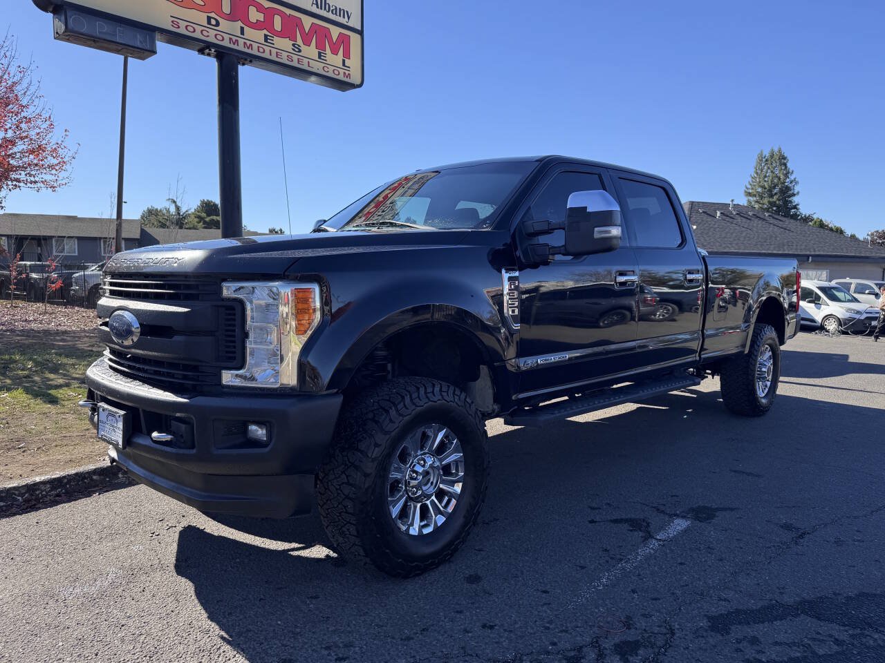 Used 2019 Ford F350 XLT w/ XLT Premium Package AWD/4WD image 1