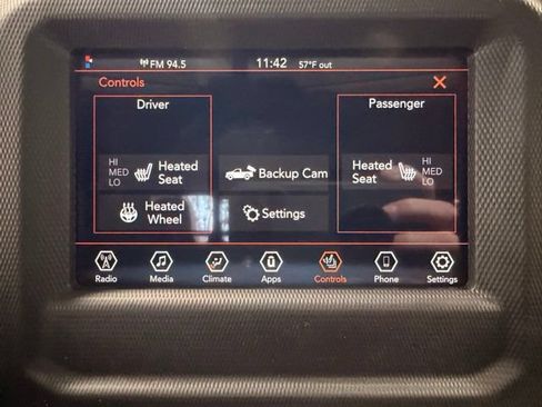 Used 2023 Jeep Gladiator Sport AWD/4WD image 35