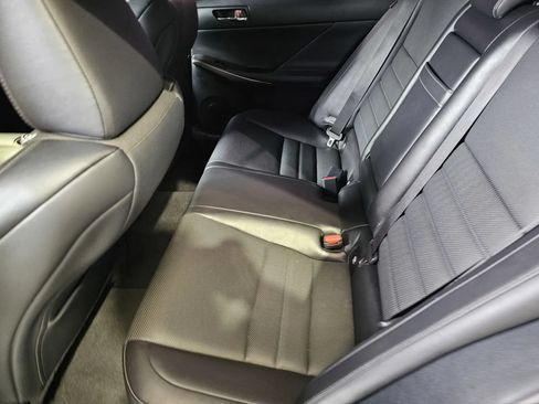 Used 2016 Lexus IS 200t w/ F Sport Package RWD image 11