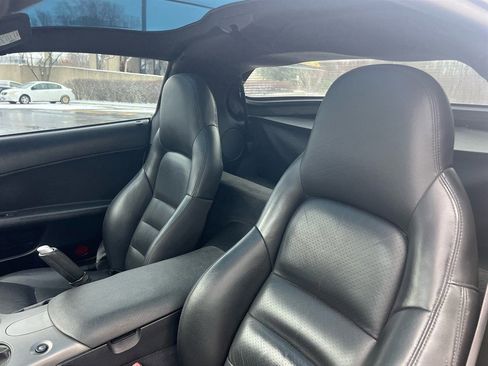 Used 2006 Chevrolet Corvette Coupe w/ Preferred Equipment Group image 37