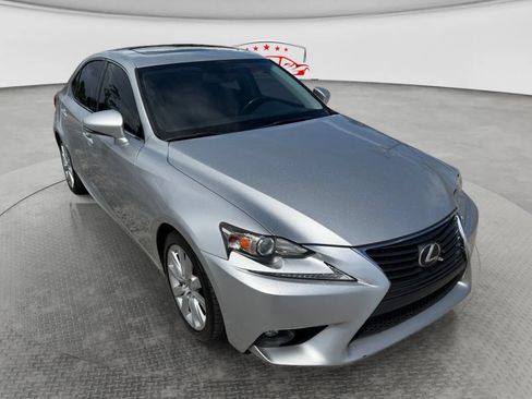 Used 2016 Lexus IS 200t RWD image 7