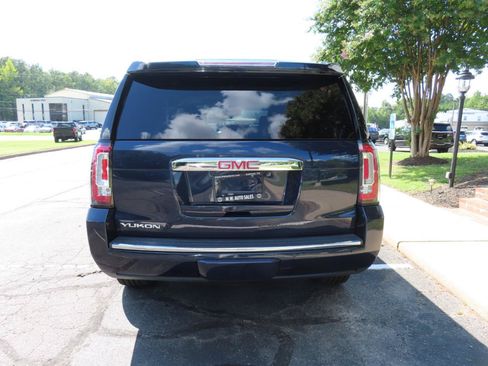 Used 2019 GMC Yukon Denali w/ Denali Ultimate Package AWD/4WD image 5