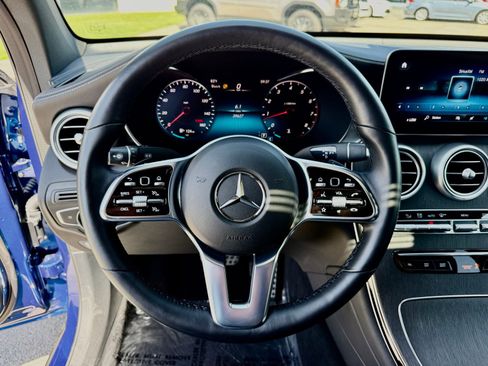 Used 2023 Mercedes-Benz GLC 300 4MATIC Coupe image 32
