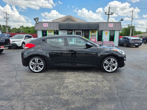 Used 2014 Hyundai Veloster w/ Technology Package 03 FWD image 25