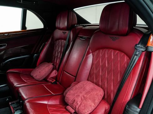 Used 2018 Bentley Mulsanne RWD image 17