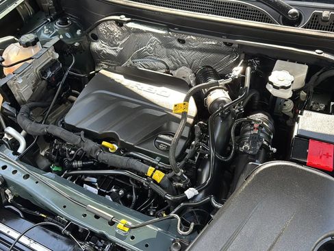 Used 2025 Chevrolet Trax LS w/ Driver Confidence Package image 43