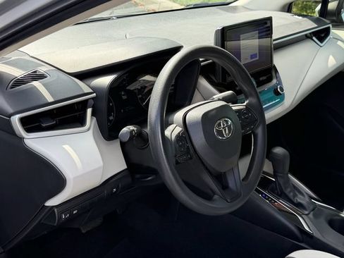 Used 2024 Toyota Corolla LE FWD image 13