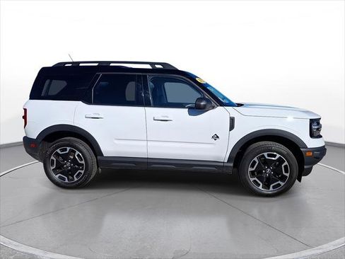 Used 2022 Ford Bronco Sport Outer Banks image 9