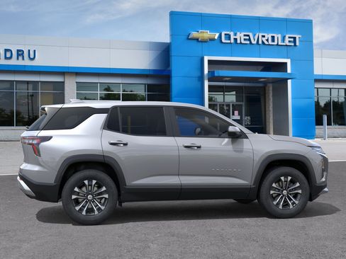 New 2027 Chevrolet Equinox LT w/ Convenience Package II AWD/4WD image 5