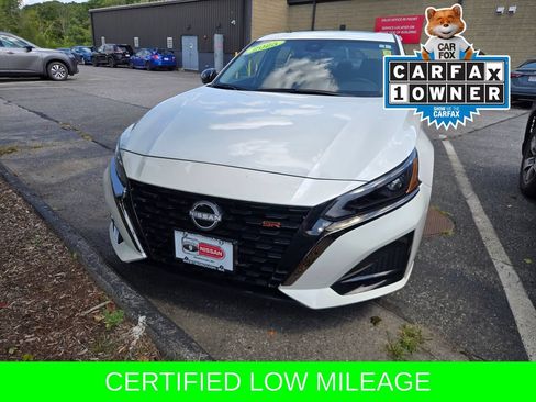 Used 2025 Nissan Altima 2.5 SR w/ SR Premium Package AWD/4WD image 3