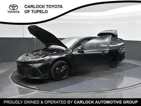 Used 2025 Toyota Camry SE w/ Convenience Package FWD image 59