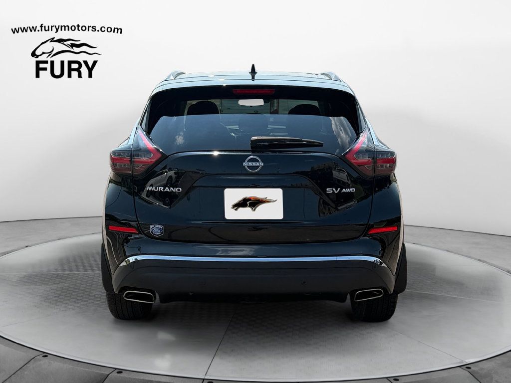 Used 2024 Nissan Murano SV AWD/4WD image 5
