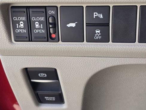New 2026 Honda Odyssey Touring image 21