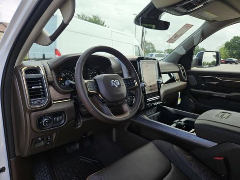Used 2026 RAM 1500 Limited w/ Off Road Group AWD/4WD image 16