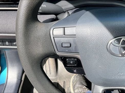 Used 2025 Toyota Camry LE FWD image 17