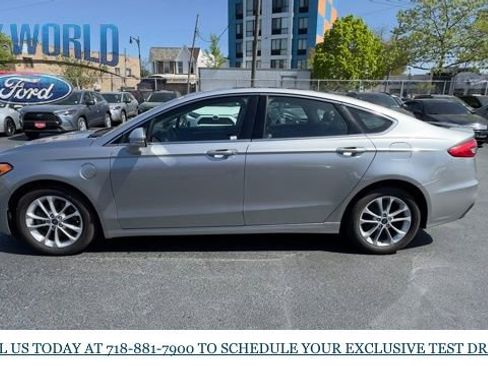 Used 2020 Ford Fusion Energi Titanium image 2