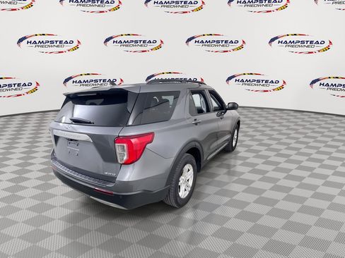 Used 2021 Ford Explorer XLT w/ Equipment Group 202A AWD/4WD image 8