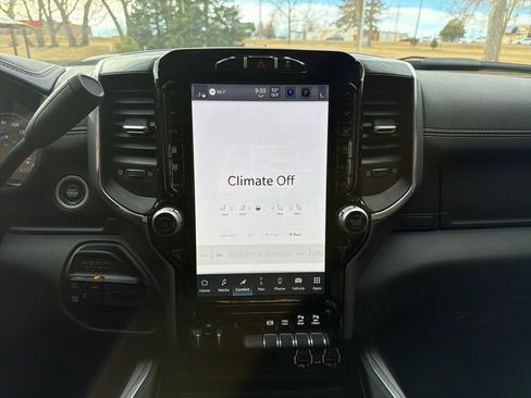 Used 2024 RAM 2500 Laramie w/ Night Edition image 27